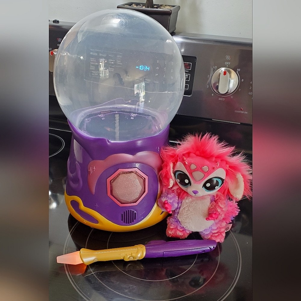 Magic Mixies Crystal Ball